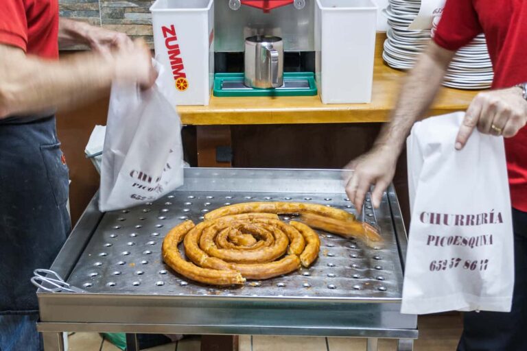 http://gusuguito.com/wp-content/uploads/2019/08/Churreria-Picoesquina-Murcia-IMG_0462.jpg