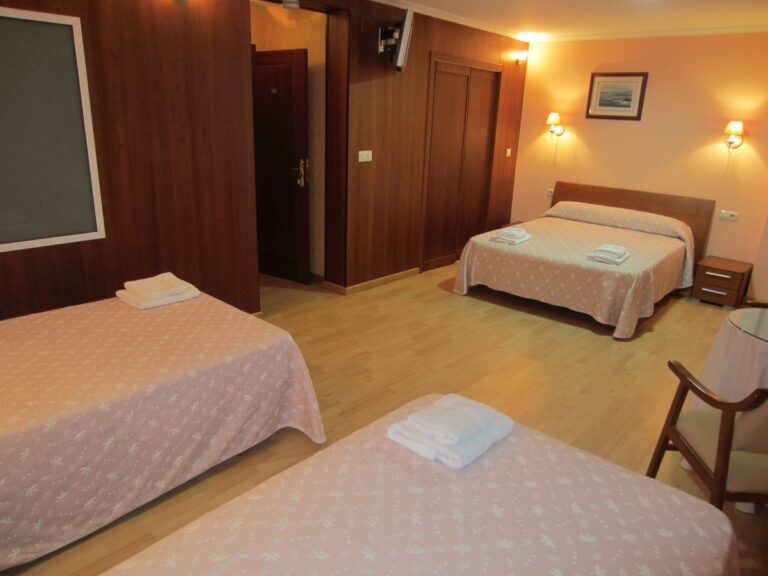 Hostal Conde Rey6 768x576