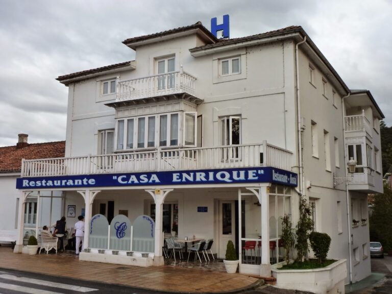 Hotel Restaurante Casa Enrique3 1 768x576