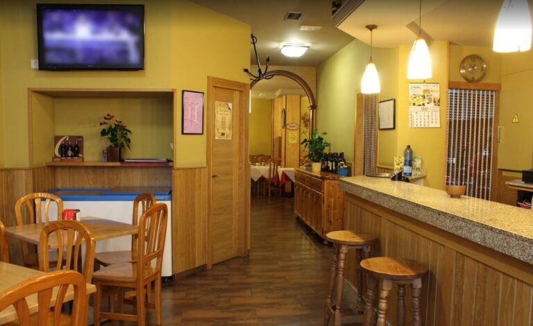 http://gusuguito.com/wp-content/uploads/2020/01/Pensión-Beiramar-Restaurante11.jpg