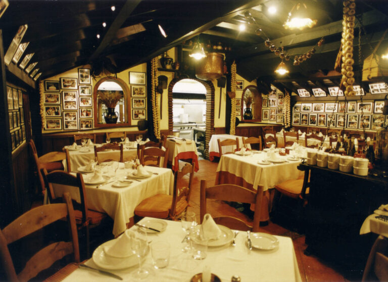 Restaurante El Rodeito10 scaled 1 768x558