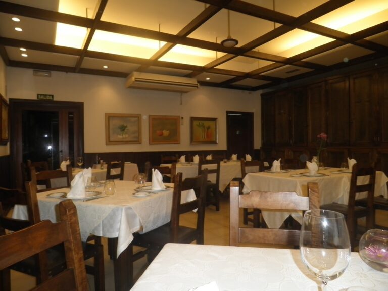 http://gusuguito.com/wp-content/uploads/2020/01/Restaurante-La-Molinera5.jpg