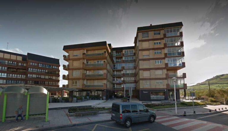 apartamentos la arena web 768x444